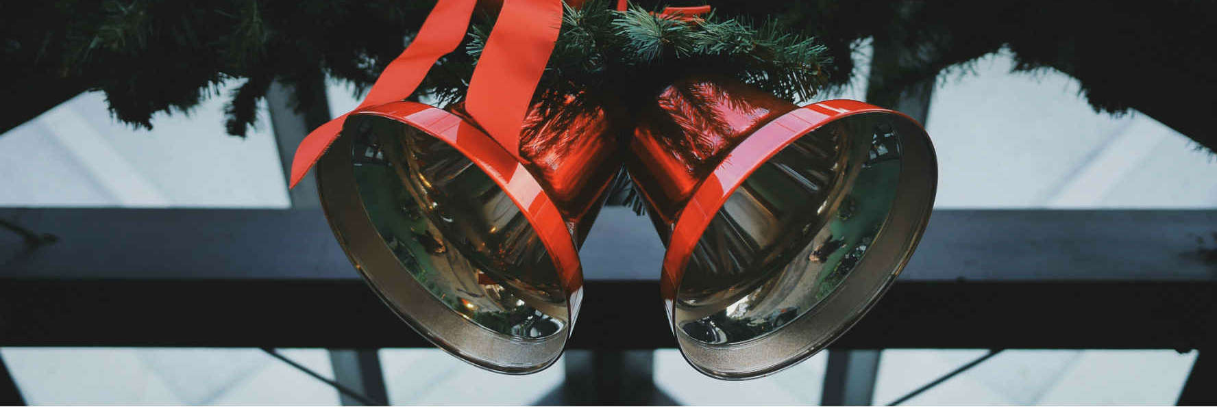 Connect with your customers online and make real holiday profits