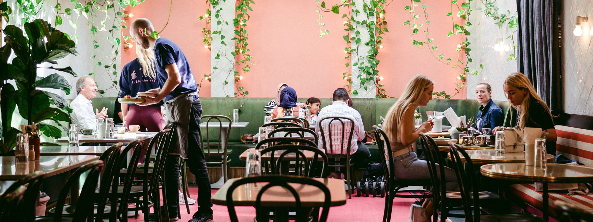 Room to Grow: How Farm Girl Expanded to Four Locations with Lightspeed
