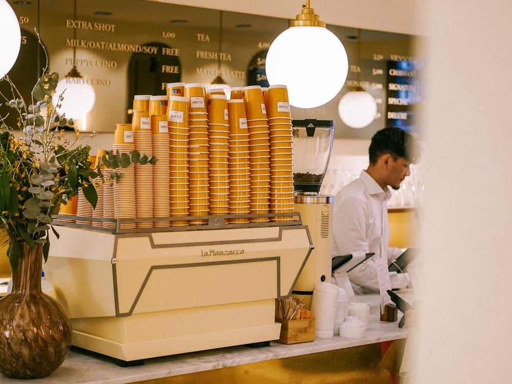 et CLAIRE – Espressomachine La Marzocco