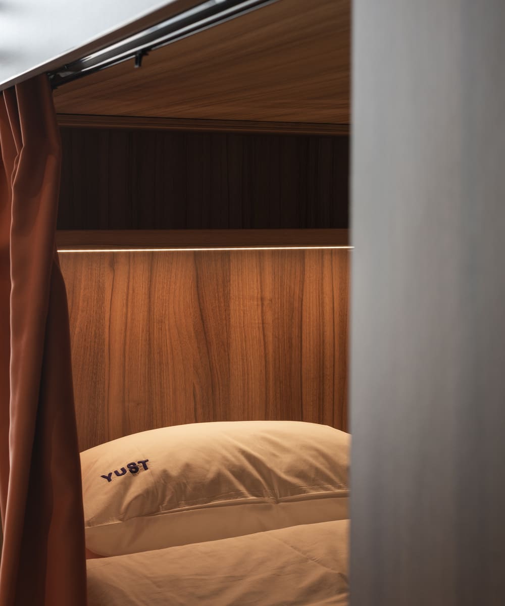 YUST Antwerpen – Hostelbed ©Tijs Vervecken