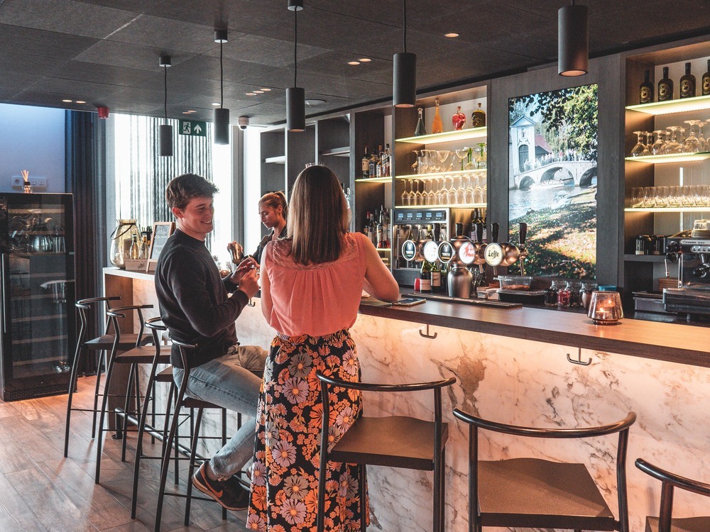 Hotel Bar – Business & Leisure